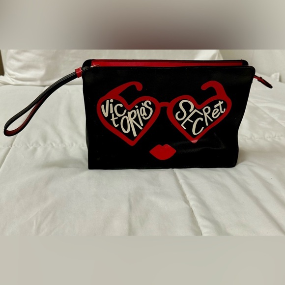 Victoria's Secret Black Too Glam To Give A Damn Makeup Cosmetic Bag Hearts Kiss - Picture 6 of 12